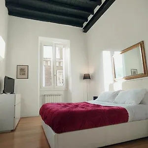 Apartament Casa Tiffany Piazza Di Spagna, Rzym